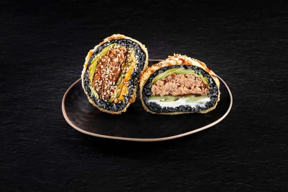 Burger z pieczonym łososiem