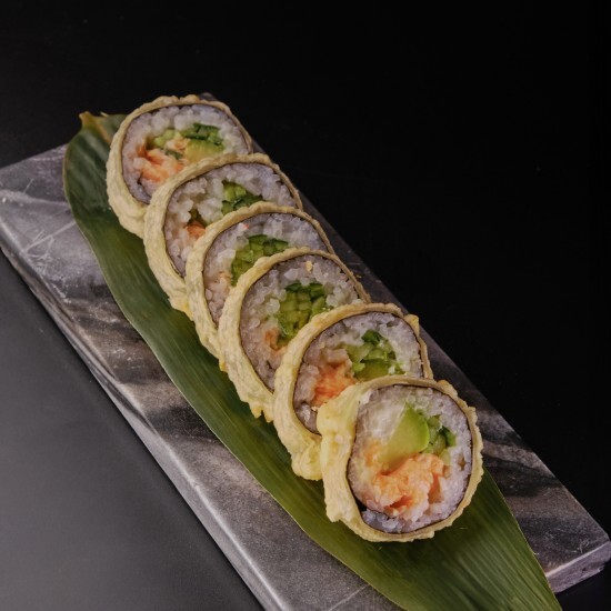 Futomaki sake tempura
