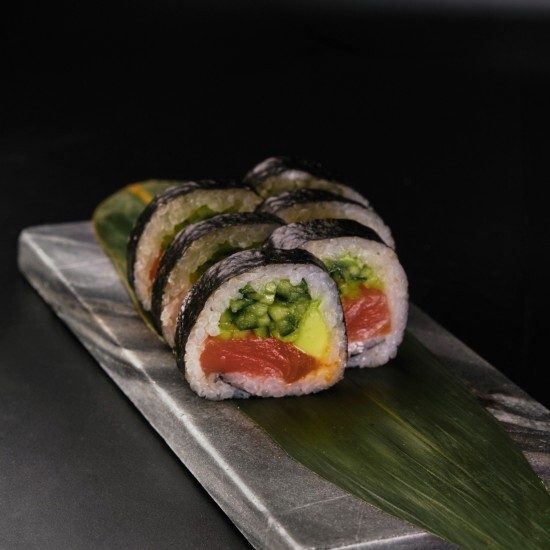 Futomaki z tuńczykiem
