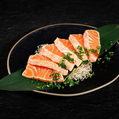 Łosoś Tataki Słajsy