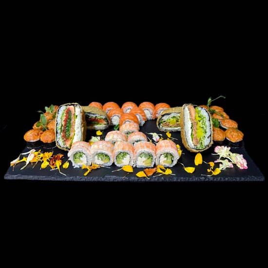 Kombo Set+2 Sushi Burgera za Darmo (Zestaw Promocyjny)