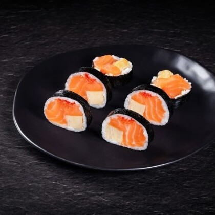 Futomaki Łosoś Tamago